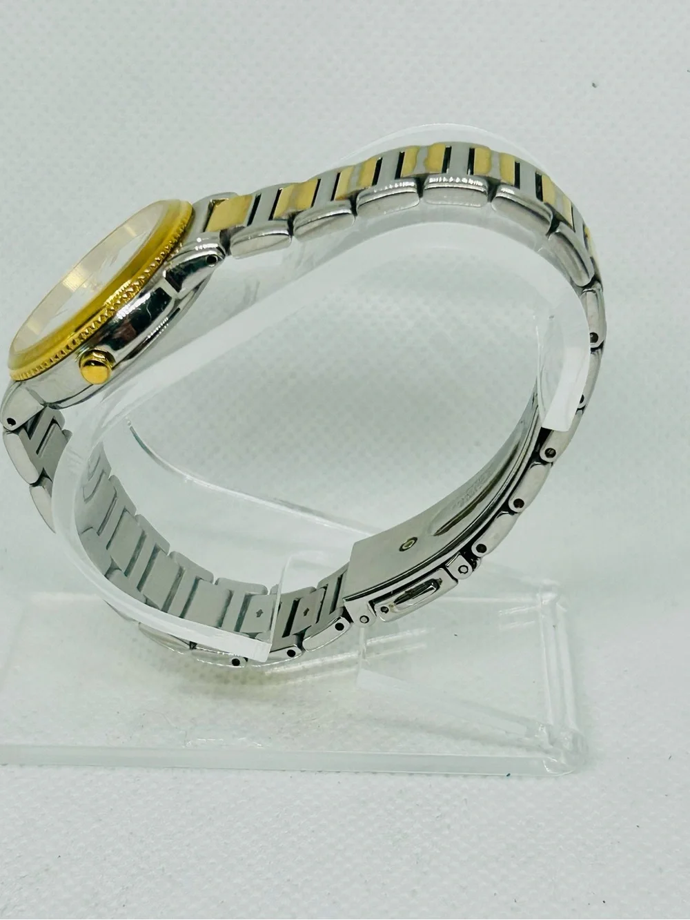 Citizen Eco-Drive Two Tone Gold Silver White Dial Date Women’s Watch Running